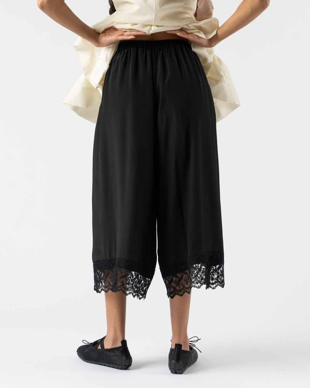 Simone Rocha Cropped Lace Trim Negligee Trousers in Black